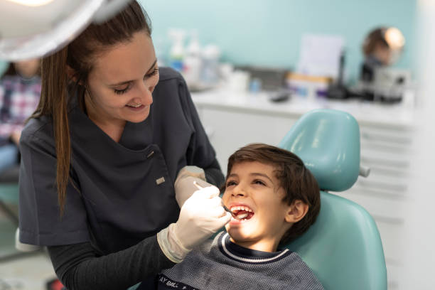 Best Emergency Denture Repair in Nneconne, WI